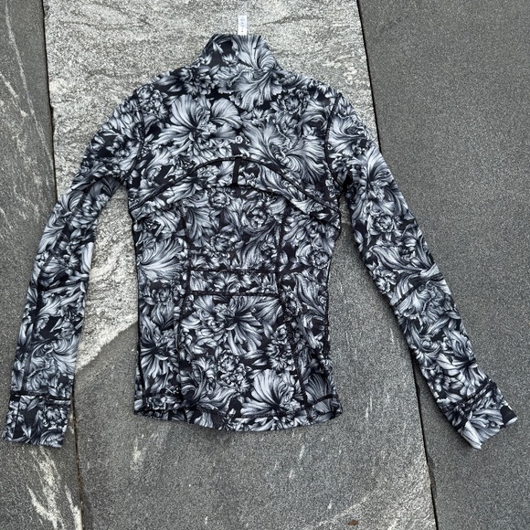 Define Jacket - black and white floral - Picture 1 of 3